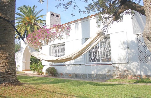 Vilafortuny Villa | Charming seafront villa