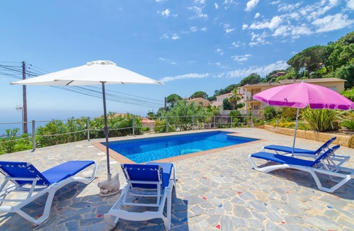 Lloret de Mar Villa | Club Villamar - Holiday villa in the hills of Lloret de Mar with an atmospheric appearance along .