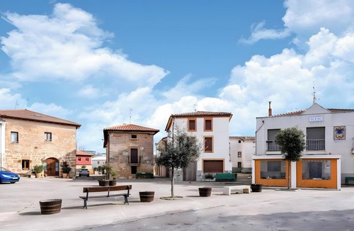 Llano de Bureba House | Country House 'Casa Llano' with Mountain View and Wi-Fi