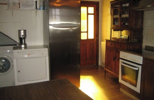 Valdes House | Country House 'Casa De Aldea Mariluz' with Sea View, Private Terrace and Wi-Fi