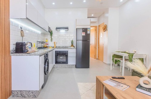 Imi Ouaddar Apartment | Couple Haven Workspace & WiFi 200Mb/s Free Parking