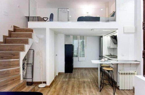 Embajadores Apartment | Duplex in La Latina—Perfect for friends and families 5