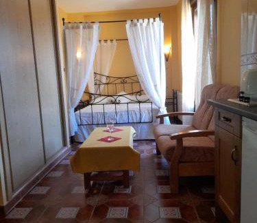 Hueva House | El Horno de Leopoldo
