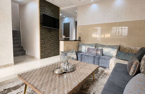 Dakhla House | Elegant Moroccan Home · Premium Concierge Service