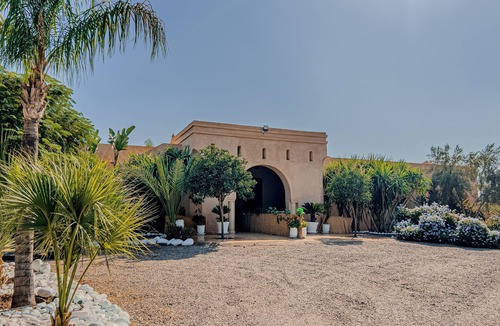 Menara House | Escale Nature near Marrakech | Private Bungalows, Pool, Terrace & Hammam