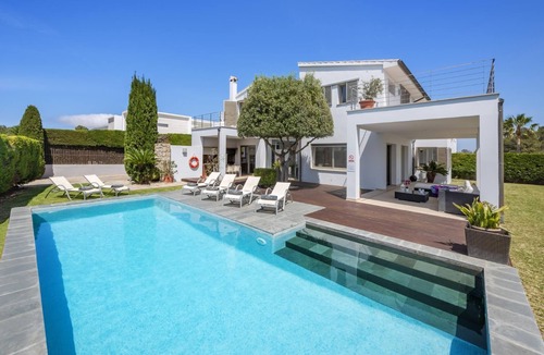 Puerto de Pollensa Villa | Family-Friendly Retreat in Puerto Pollensa