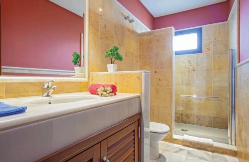 Montana Roja Villa | Faroles