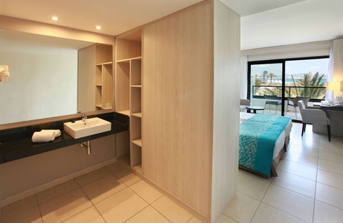 Sant Jordi de Ses Salines Hotel | FERGUS Style Bahamas
