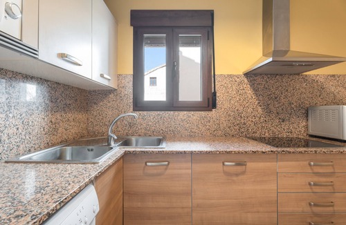 Alcala de la Selva Apartment | Holiday Apartment "Casa El Cojo 2B" with Mountain View, Balcony & Wi-Fi