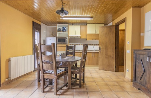 Les Iglesies Apartment | Holiday Apartment "Mossen Batista Freixe" with Mountain View, Private Terrace & Wi-Fi