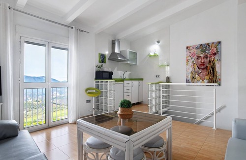 Olvera House | Holiday Home 'Villa Españolillas' with Mountain View, Pool, Terrace and Wi-Fi