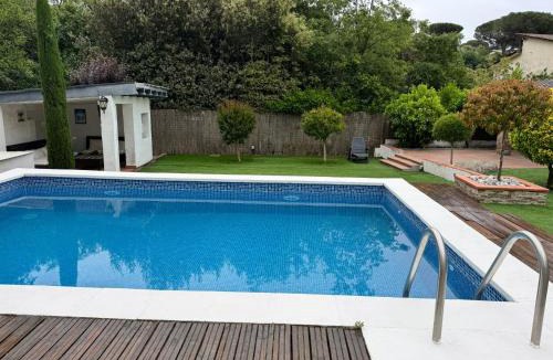 Gualba de Dalt Villa | HomeHolidaysRentals Confort