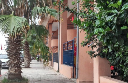 Imi Ouaddar Apartment | Homerez - 60m² Apartment with Balcony in Imi Ouaddar