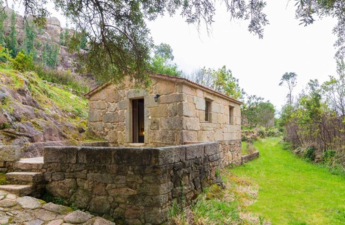 San Cibran House | Homerez - Big house 8 km away from the beach with swimming-pool, jacuzzi and spa