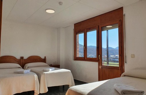 Ainsa-Sobrarbe House | Hostal Apolo XI