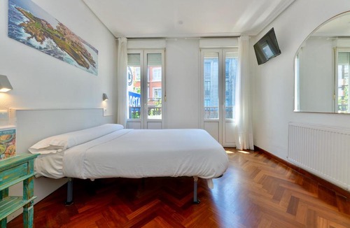 La Coruna Hotel | Hostal Costa Coruña