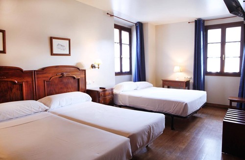 Elizondo Hostel | Hostal Trinkete Antxitonea