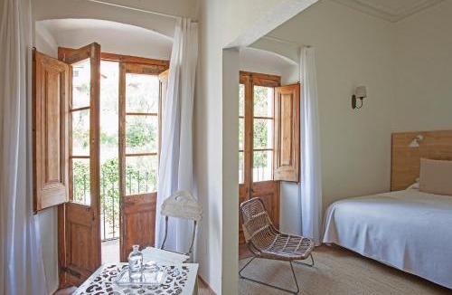 Begur Hotel | Hotel Hanoi