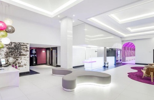 Ciudad Jardin Hotel | Ilunion Suites Madrid