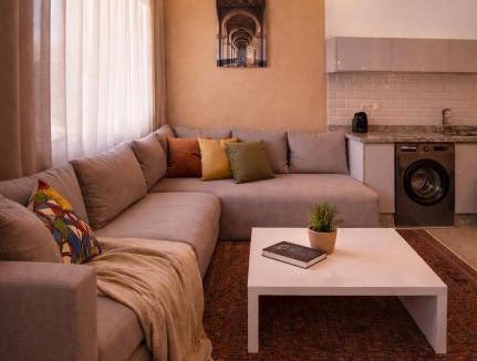 Imi Ouaddar Villa | Imi Villa with 4 Apartments Walk to Beach&Rooftop