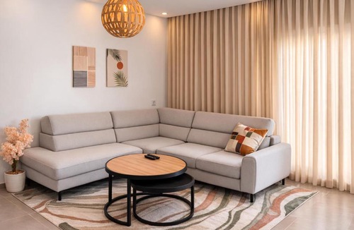 Imi Ouaddar Villa | Imi Villa with 4 Apartments Walk to Beach&Rooftop