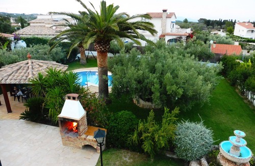 El Perello Villa | Independent villa, pool, 10x300m yard, beach, Wi-Fi, for disabled people