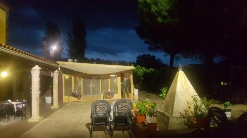 Arcas House | Isis de Cuenca Alojamiento Superior especial para Moteros con Piscina