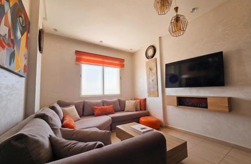 Cite Al Mohammadi Apartment | Islane Family Oasis with Pool and AC