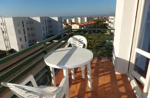 El Mas Oliva Apartment | J&V Luxemburgo 3