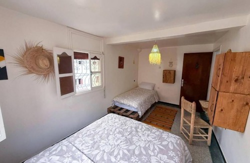 Agadir Hotel | Jurassic Surf House Anza