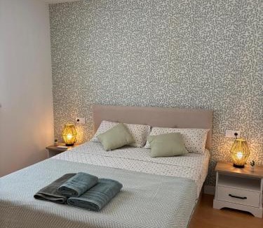 Playa de Almarda Hotel | La Siesta Hostel