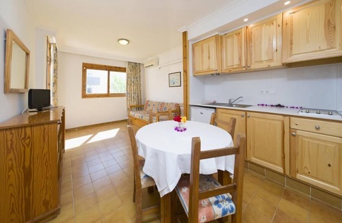 Ibiza Town Hotel | LeibTour code: VICEGRELI-A30/♫Close to Ushuaia/Hi - ☀Pool + Close to the beach