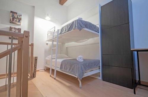Benasque Apartment | LOIRA CASA SANCHINES: Cálido dúplex en Benasque