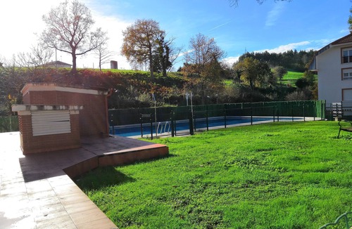 Gama Condo | Lovely ground floor with garden and terrace in urbanizac with pool