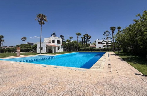 Briech Villa | Luxueuse Villa Bord de Mer Piscine Jardin Clim
