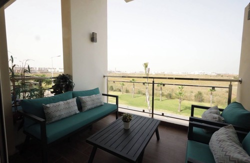 Sidi Rahal Apartment | Luxurious apartment with waterfront pool