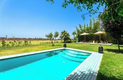 El Makina House | Luxury 7-Bedroom Villa with Pool & Golf Course View – Marrakech