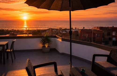 Imi Ouaddar Apartment | Luxury Dark Boho Walk to Beach Rooftop Balcony AC