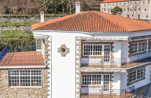 Padron House | LUXURY SINGULAR VILLA ROSA