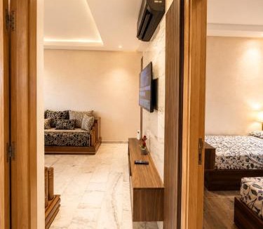 Martil Apartment | Luxury stay apartment beach-pool-balcony