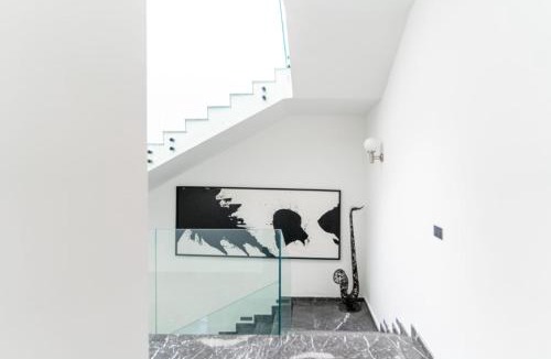 El Makina Villa | Luxury Villa with Heated Pool & Private cinema