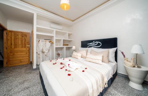Semlalia Villa | Maison Zen 4 Suites, Private Indoor Pool, Jacuzzi & Gym, Central Marrakech