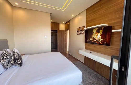 El Makina House | Marrakech-style villa with pool, hammam, and sauna