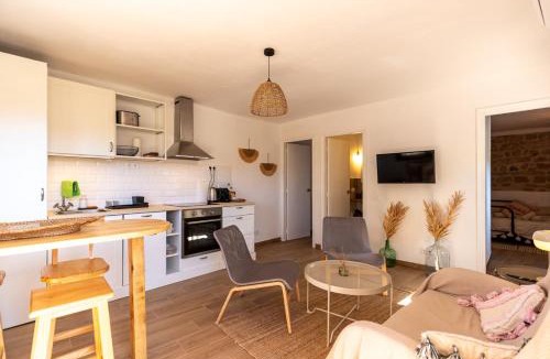 Sant Marti de Tous Bed & Breakfast | Masia Aubareda