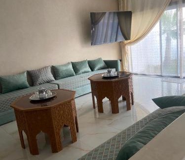 Talborjt Villa | Mini Villa Moderne avec Piscine Privée à Aourir