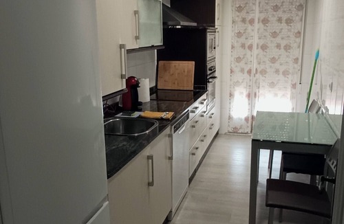Logrono Apartment | Modern apartment. Quiet area and connected to the center of Logroño.