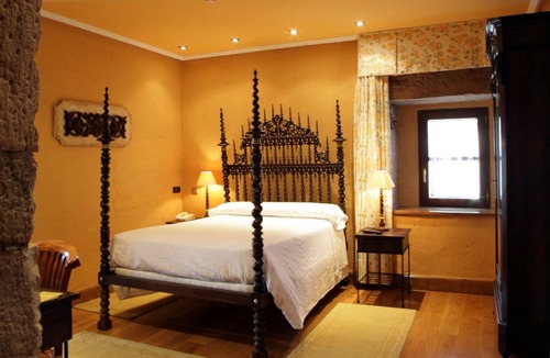 Treceno Hotel | Palacio Guevara