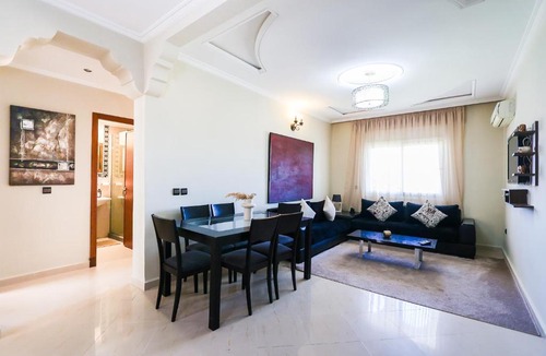 Achakkar Apartment | Résidence Élégante avec Piscine et 3 Chambre