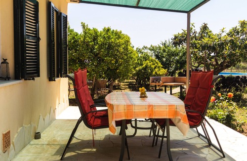 Montuiri House | Relaxing atmosphere in a Finca full of lemon and orange trees