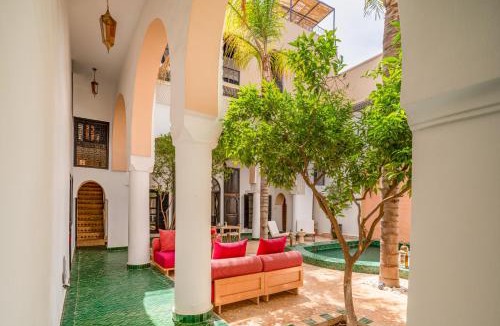 Kbour Chou House | Riad Akasia